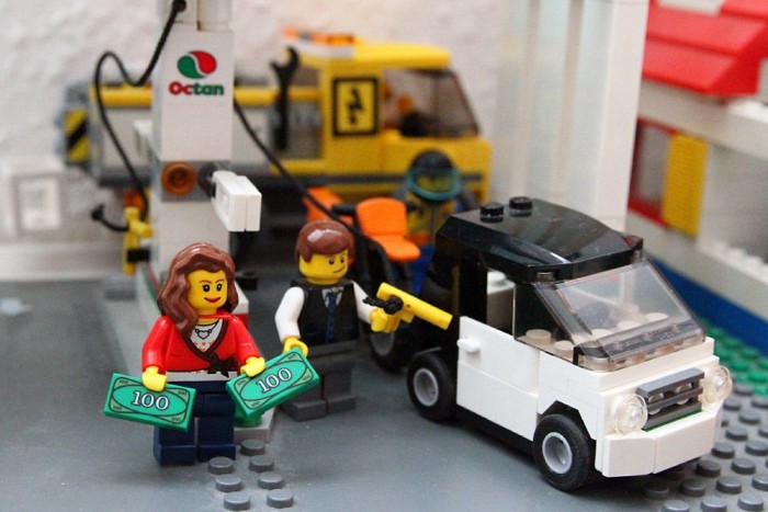 A benzinkutakra is kiterjesztenék a rezsicsökkentést