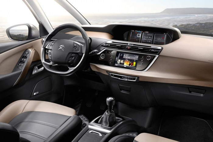 Itt a Citroën új kisbusza 8