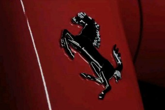 Bőkezű bónusz a Ferrarinál