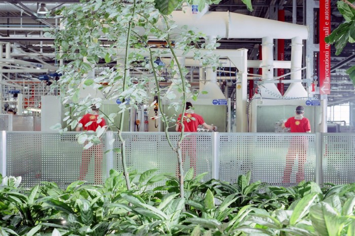 Eleve nem rosszak a munkakörülmények, így meg pláne jó a morál