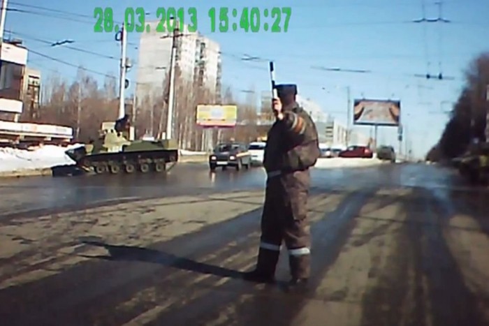 Ilyen ha egy orosz tank megvadul