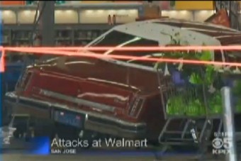 Autóval ment boltba - a kirakaton át