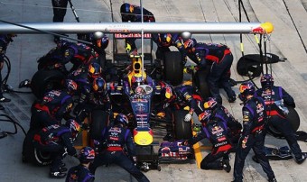 F1: A Red Bull a kerékcserék új bajnoka