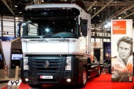 Retró Renault nyergesvontató 6 Retró Renault nyergesvontató 6