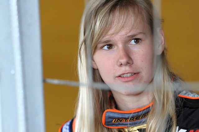 Női pilótát nevel a Red Bull