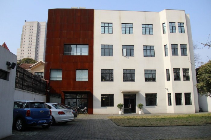 Új márkát alapítana a BMW 3 | Vezess A BMW csoport technológiai központja Kínában