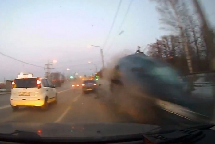 Egy mozdulaton múlt a halálos ütközés