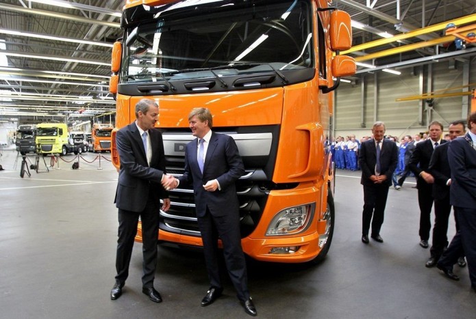 Willem Alexandert azért hívták el a különleges eseményre, mert az alapító Hub van Doorne 85 évvel ezelőtt fektette le a jelenlegi vállalat alapjait