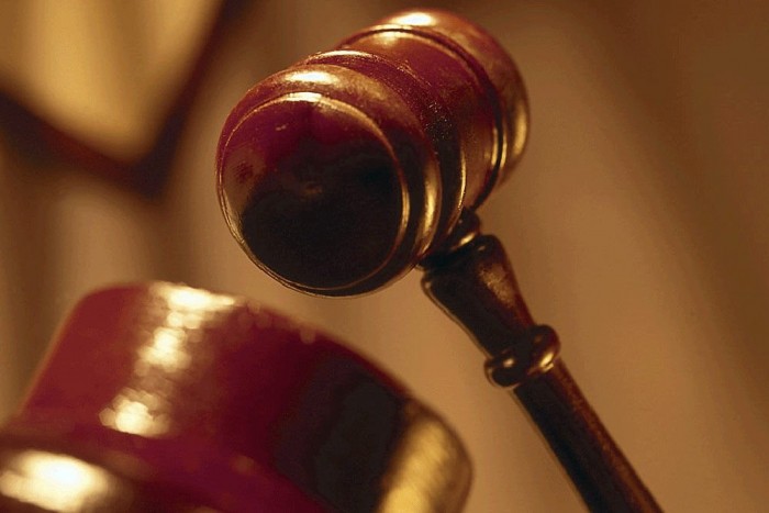 Két év a rendőrt vonszoló autósnak 3 | Vezess Két év a rendőrt vonszoló autósnak 3