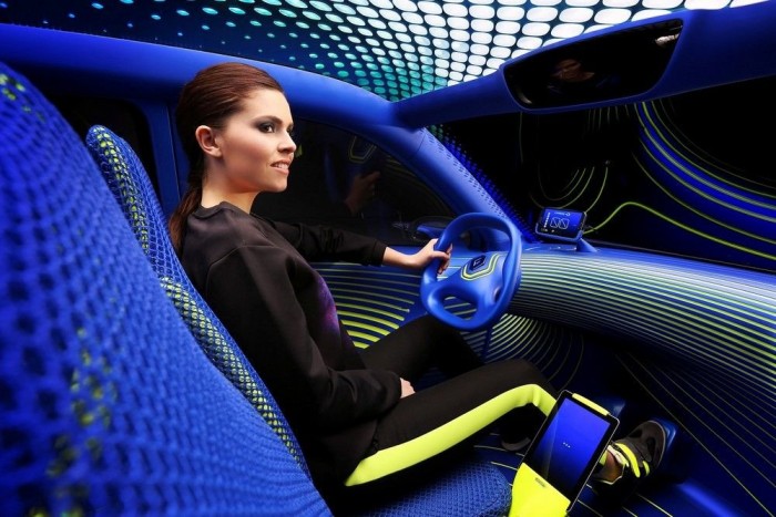 Pszichedelikus öko-sportkocsi a Renault-tól 15