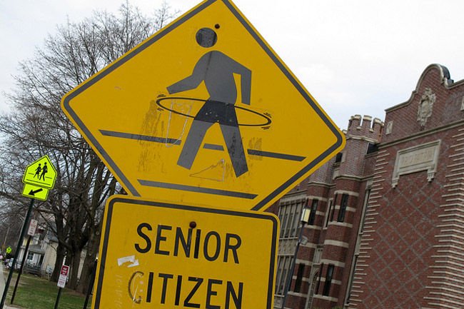 Az időseknek állítják be a lámpákat