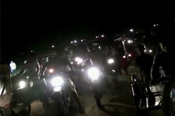 Taxisok világítottak a mentőrepülőnek