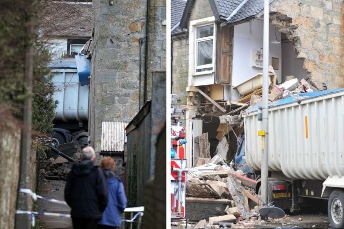 Lebontotta a házat a teherautó 4