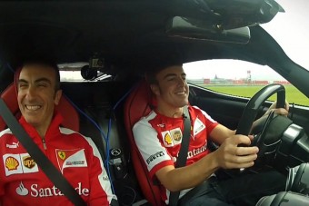 Alonso lassú köre a LaFerrarival