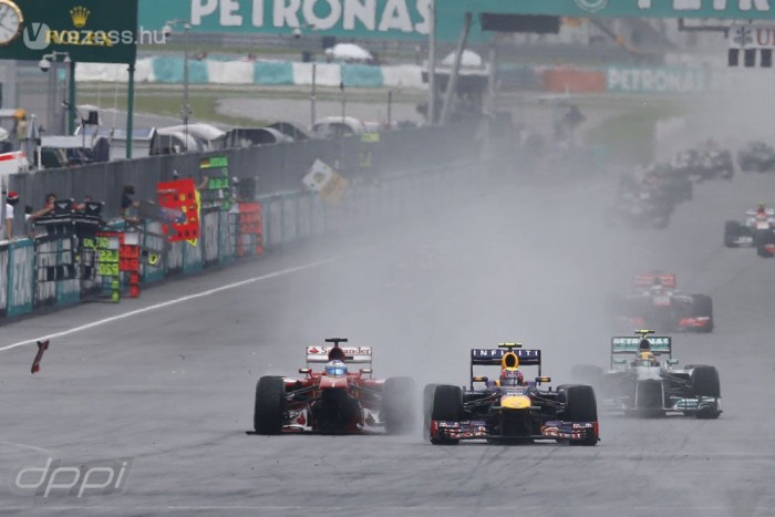 F1: Alonso fél az esőben 10