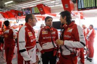 F1: A Ferrari aggódik az időmérő miatt 48