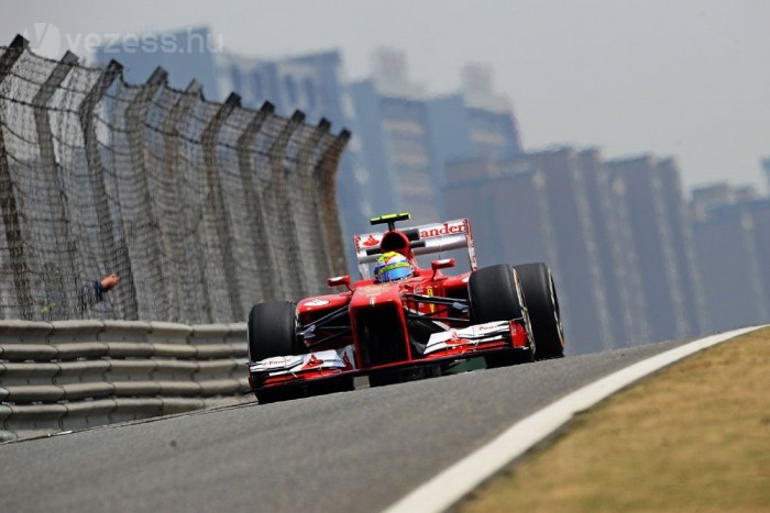 F1: Räikkönen Ferrari-szendvicsben 61 F1: Räikkönen Ferrari-szendvicsben 61