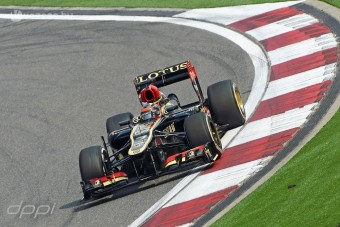 F1: Rejtélyes hibával küzd a Lotus