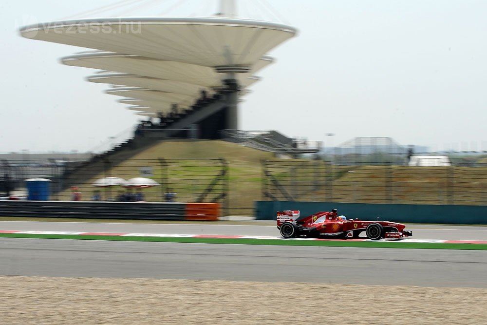 F1: Alonso csak nevet a Massa-veszélyen 31