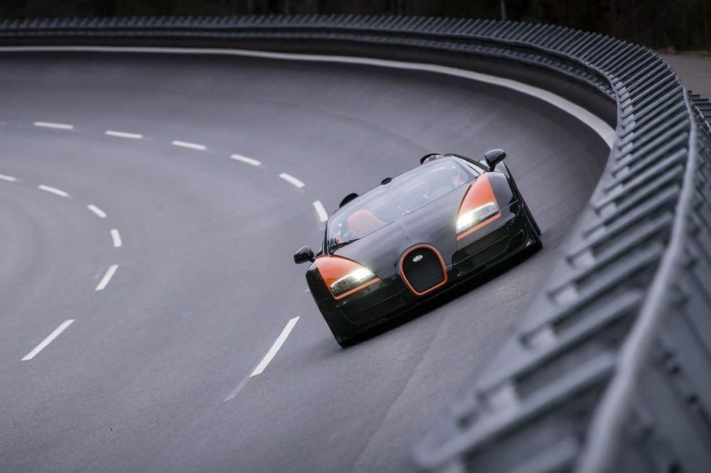 A Bugatti Veyron a világ leggyorsabb kabriója 16