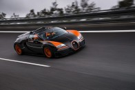 A Bugatti Veyron a világ leggyorsabb kabriója 35