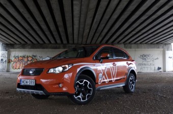 Impreza divat kényszerítette gúnyában