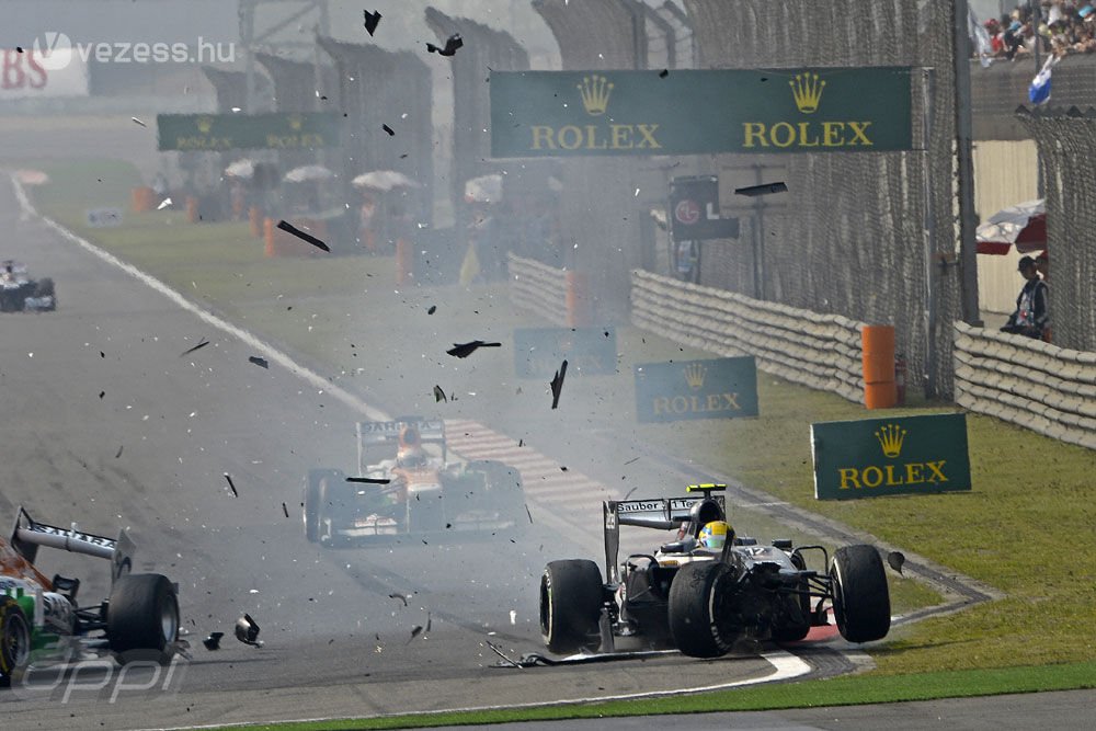 F1: Újabb büntetés Webbernek! 23