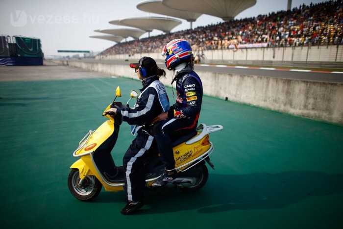 Red Bull: Nincs összeesküvés! 2 Red Bull: Nincs összeesküvés! 2