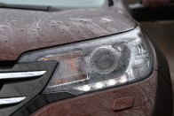 LED-es betét került a Honda CR-V fényszórójába is