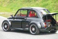 Csöppnyi Fiat 580 lóerővel 24