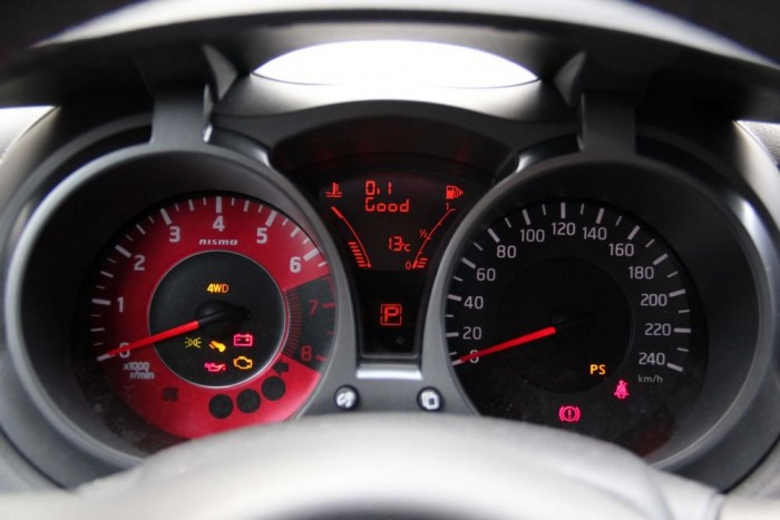 Annyira értelmetlen, hogy kéne! 7 | Vezess Vörös fordulatszámmérő fokozza a hangulatot