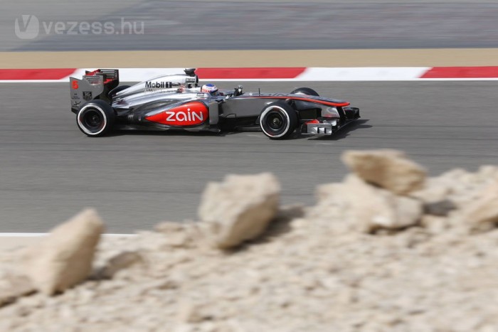 F1: A McLaren szenved a sivatagban 2 F1: A McLaren szenved a sivatagban 2