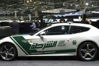 Ferrarit is kaptak a dubaji rendőrök 10