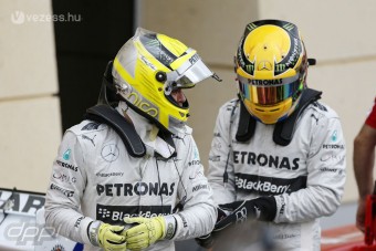 F1: Hamilton csak gratulálni tudott