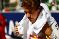 F1: Rosberg kiakadt, Hamilton a fellegekben 41