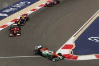 F1: Rosberg kiakadt, Hamilton a fellegekben 64
