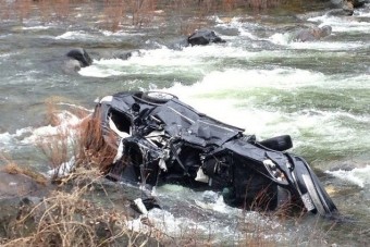 Magányos kajakos mentette meg a vízbe esett családot