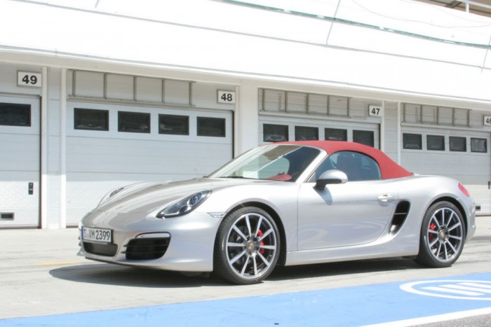 Középre szerelt motorjával ideális szerkezet a Boxster