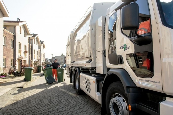 Csendes kukás 3 | Vezess A tapasztalatok szerint a jármű akár 15-20 százalékkal kevesebb üzemanyagot használ fel a dízelüzemű változatokkal szemben