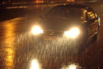 Láthatatlanná tevő fényszórót gyártana az Intel