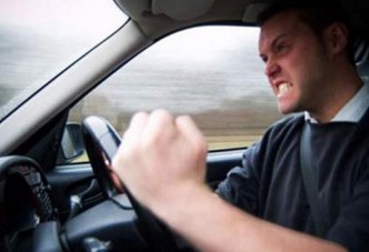 Autóval rabolták el az esztergomi rablót