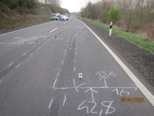 Autós üldözés után fogták el a cigicsempészt