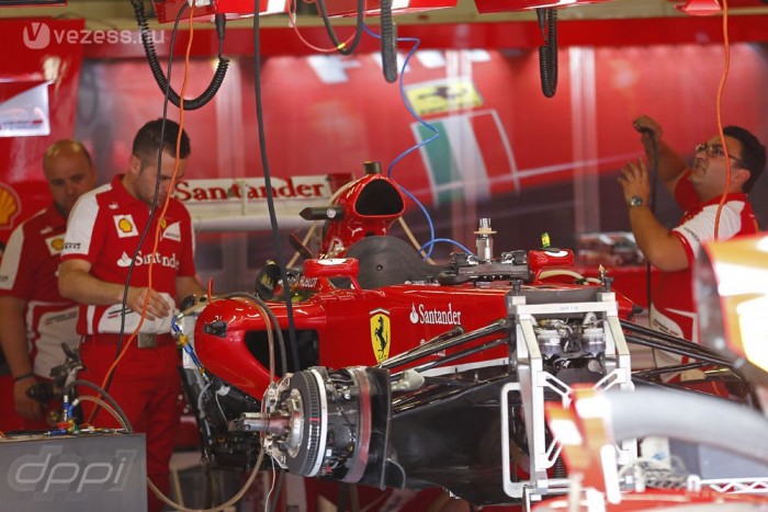 F1: A Ferrarihoz megy Räikkönenék főnöke? 1