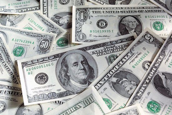 Kirabolták az éttermét, ellopta a rablók kocsiját