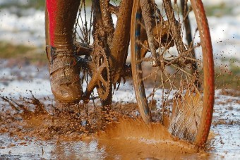 Autó helyett bicikli: másfél milliárdos spórolás