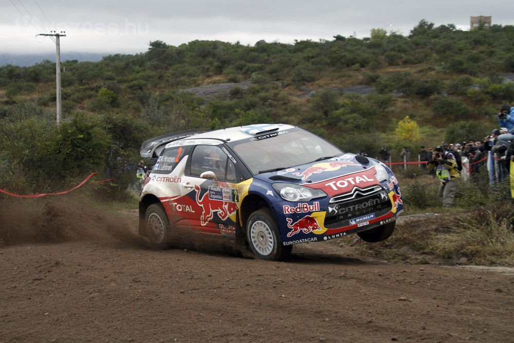 Loeb a nyolcadikra hajt 15