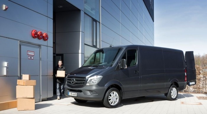 Megújul a modern kor talicskája, a Sprinter 6 | Vezess Új Mercedes-Benz Sprinter 2013