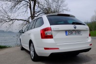 Škoda Octavia kombi – Józanság hatványozva 36