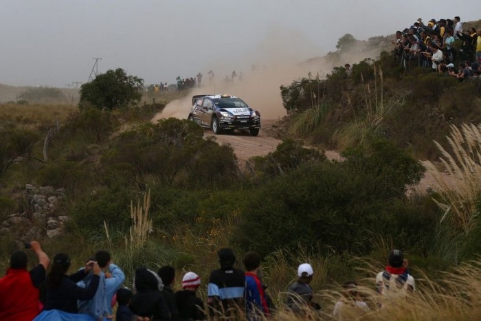 Ogier veri Loeböt Argentínában 7