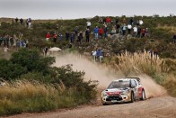 Ogier veri Loeböt Argentínában 32